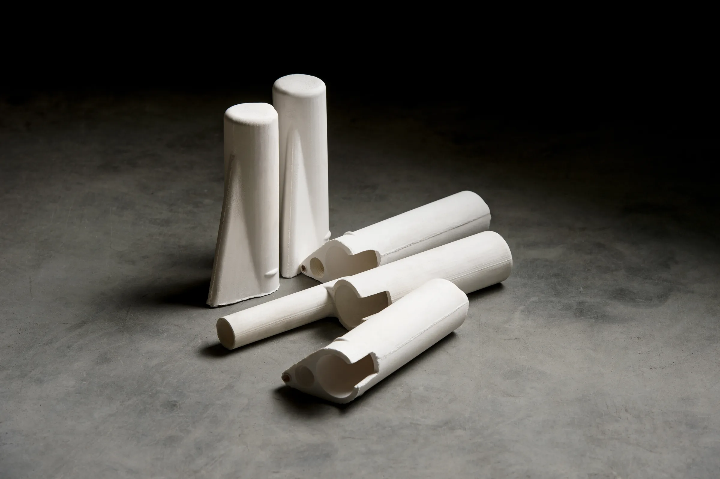 Ceramic sample cups for molten metal